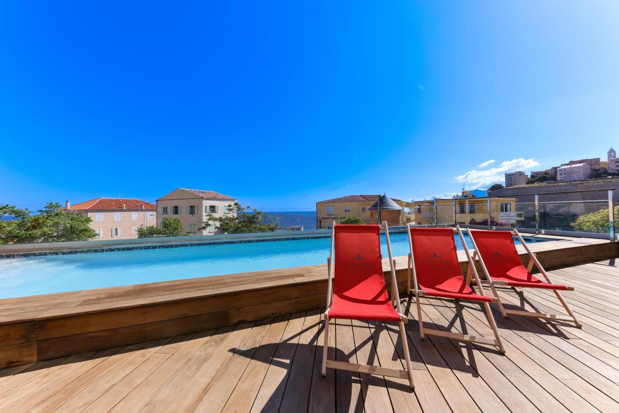 Hotel Mediterranee Калви Екстериор снимка