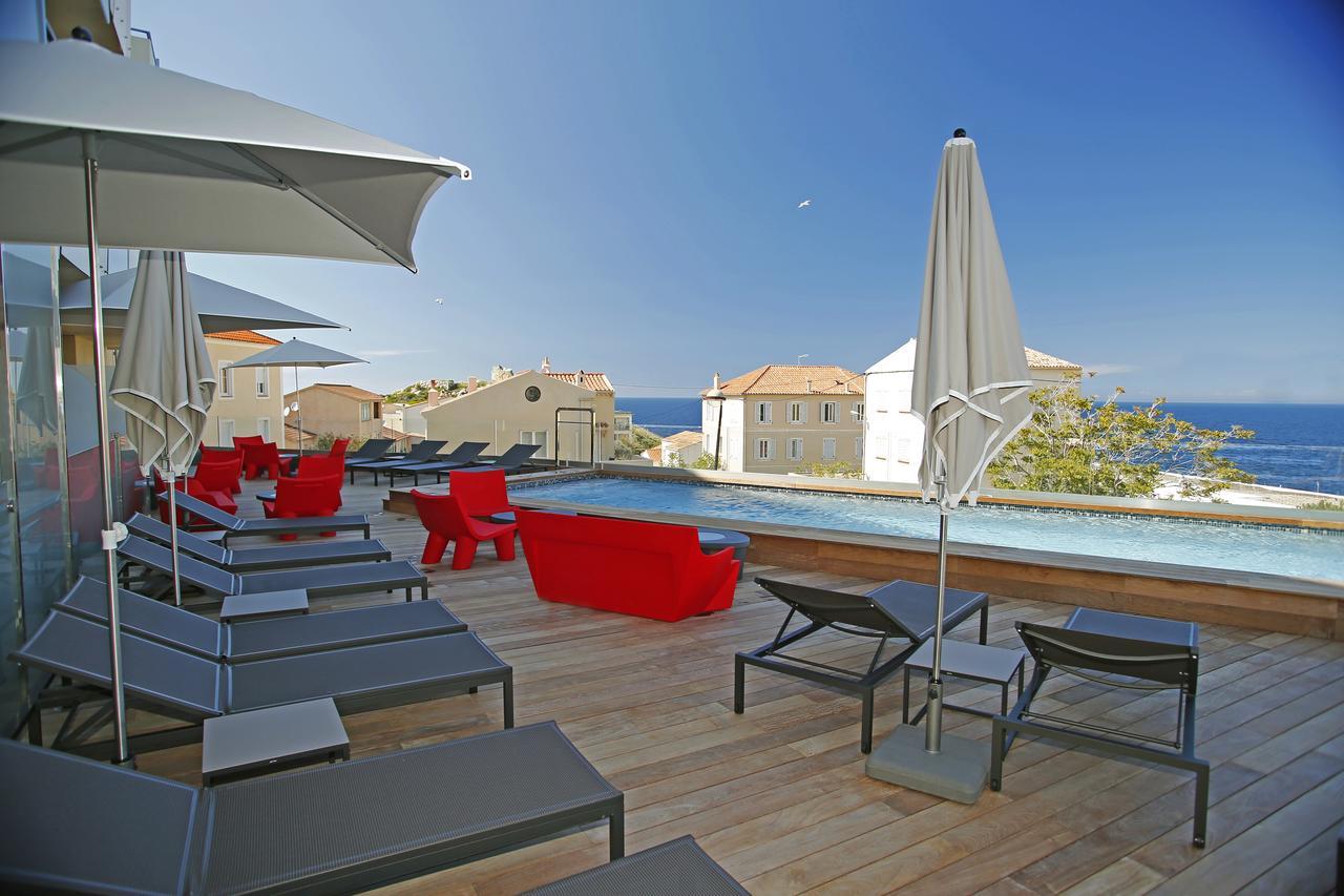 Hotel Mediterranee Калви Екстериор снимка